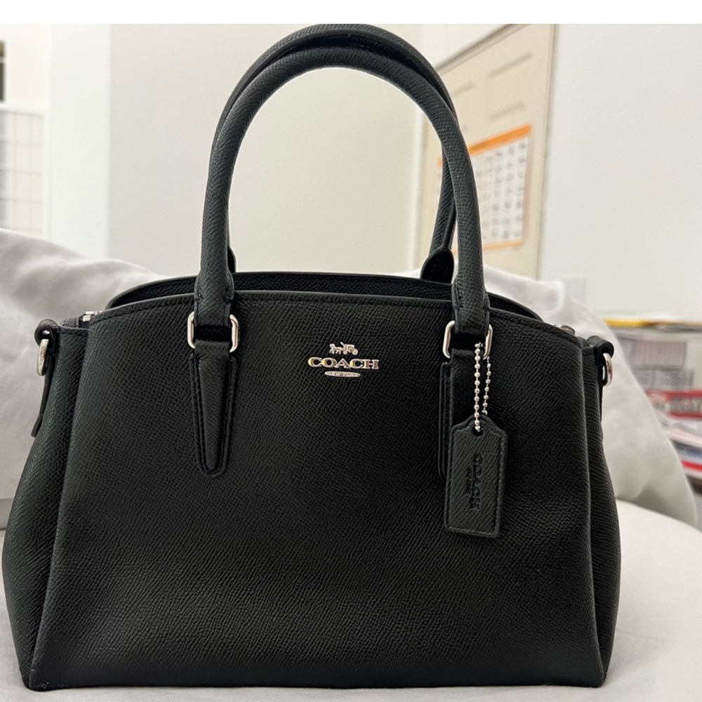 Beautiful NWT Coach Handbag!